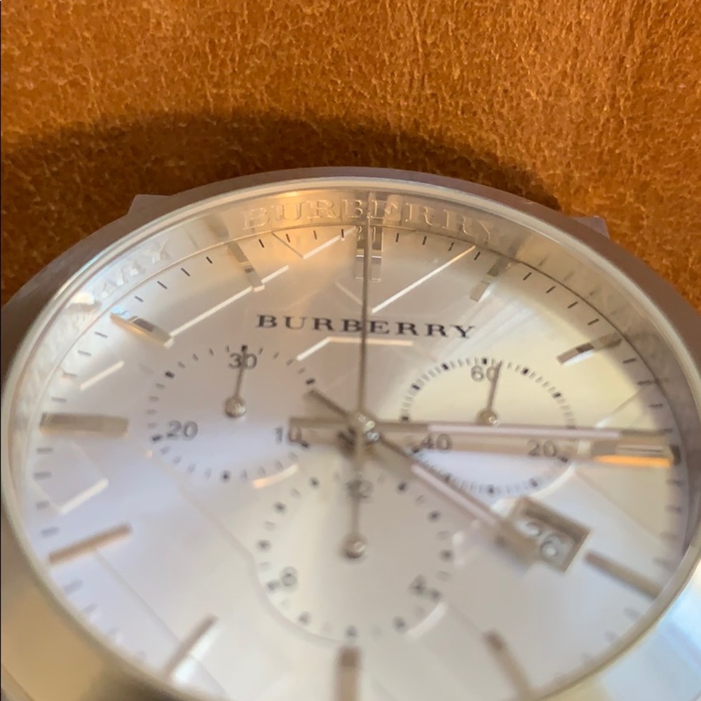 Burberry Chronograph Watch- Leather Strap - Picture 3 of 8